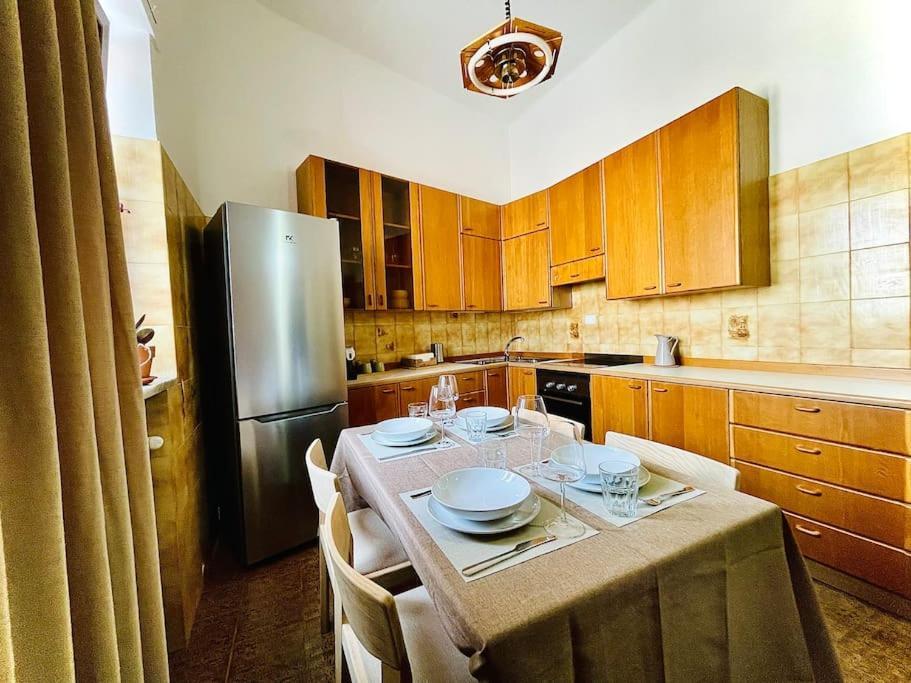 Appartamento Zona Trulli 115M2 アルベロベッロ エクステリア 写真